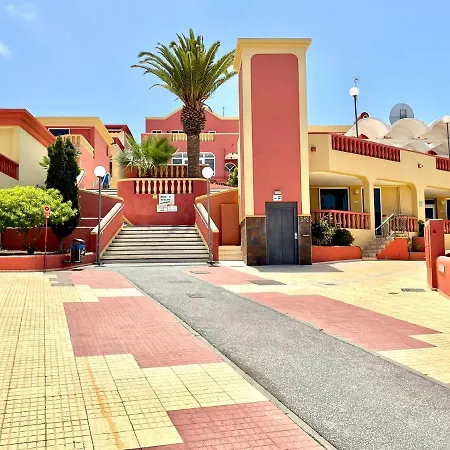 Apartment Oceano Y Sol, Bonito Apartamento En Tenerife Sur Con Wifi Gratis En Zonas Comunes, Playa Costa Adeje (Tenerife)